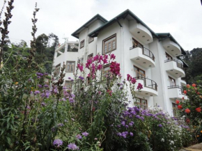 Гостиница Ashley Resorts  Hawaeliya